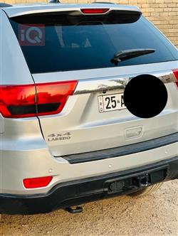 جیپ گراند شیرۆکی